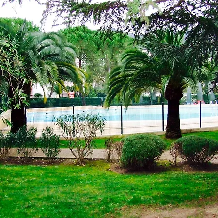 A La Napoule / 35 M² / Piscine Partagee Mandelieu
