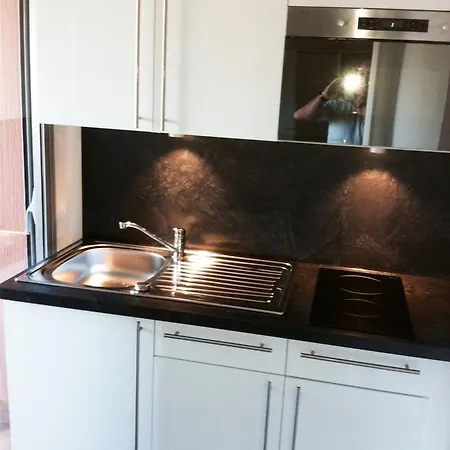 A La Napoule / 35 M² / Piscine Partagee *
