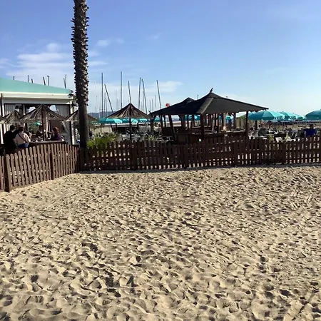 Apartment A La Napoule / 35 M² / Piscine Partagee Mandelieu