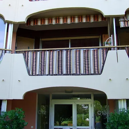 A La Napoule / 35 M² / Piscine Partagee *